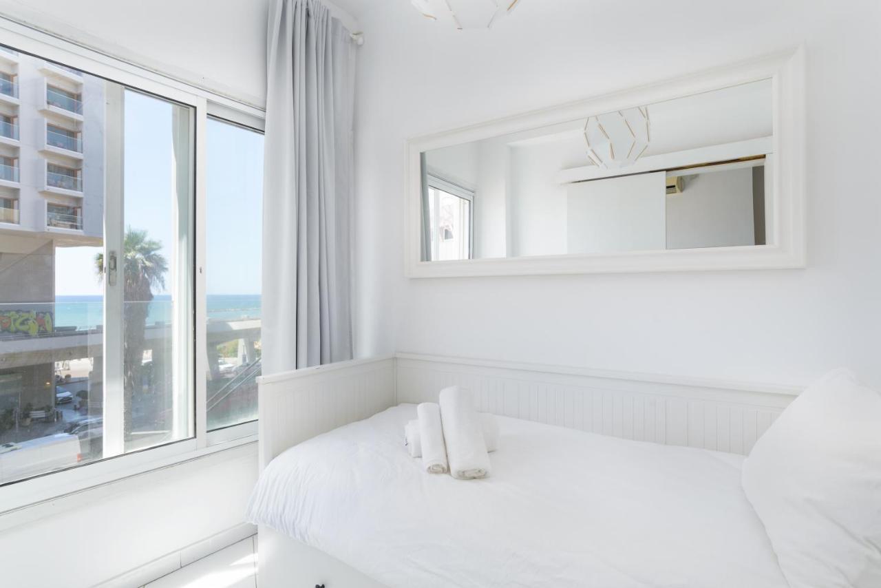 Apartment Sea View 2 Bedroom With Bomb Shelter